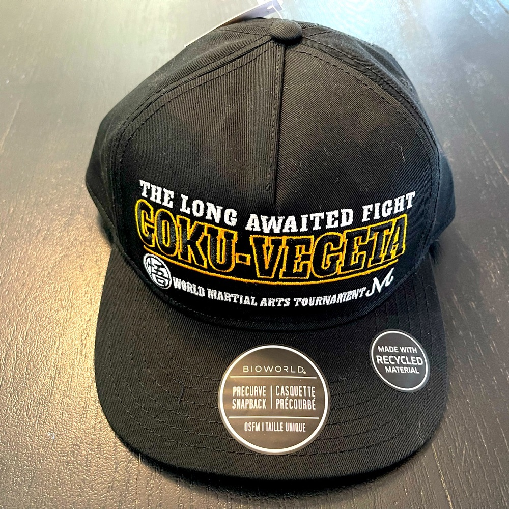 Brand new Bioworld snap back hat Dragon Ball Z; Goku vs Vegeta